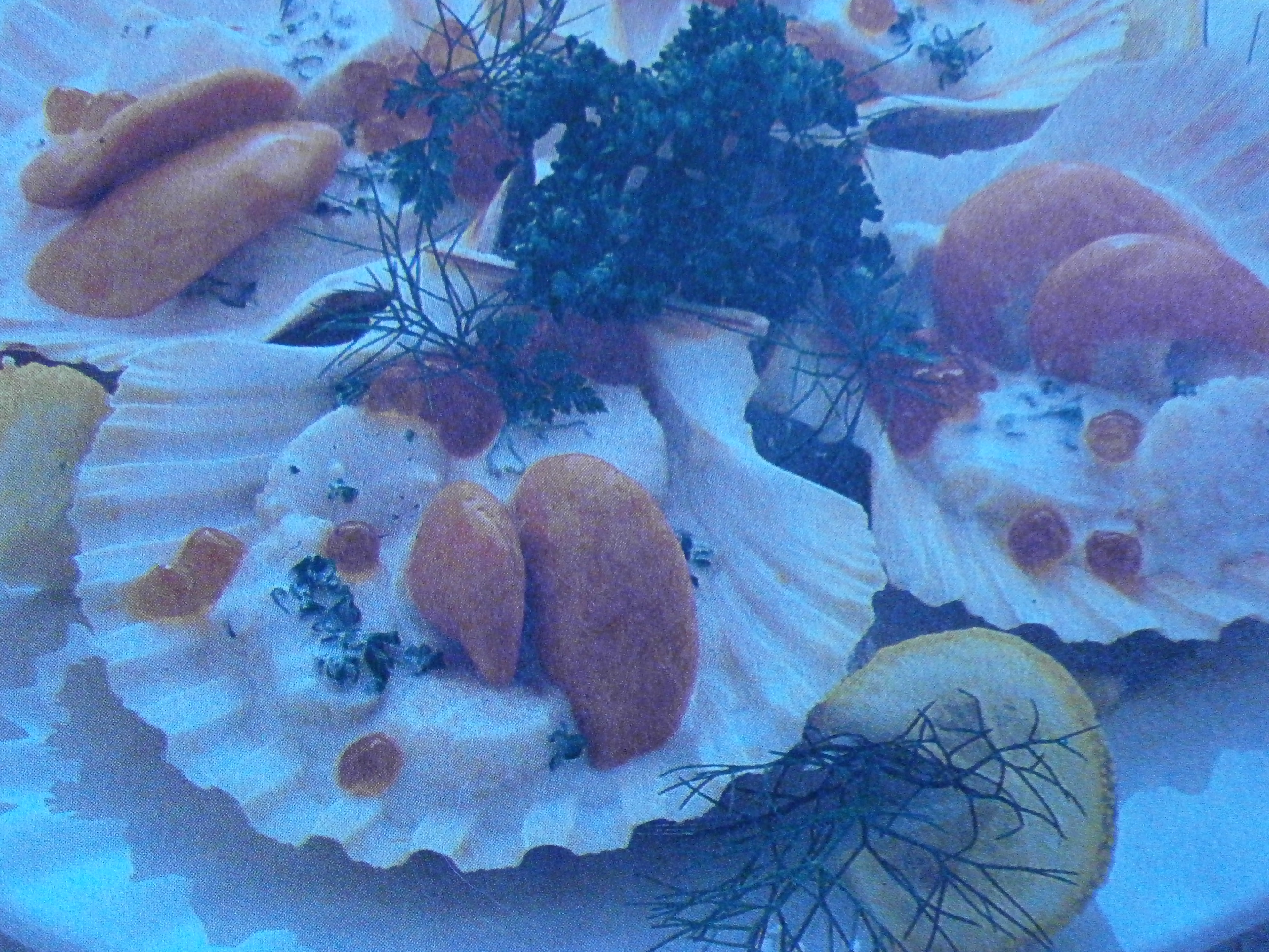 CAPESANTE CON UOVA DI SALMONE