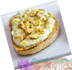 BRUSCHETTE AL GORGONZOLA